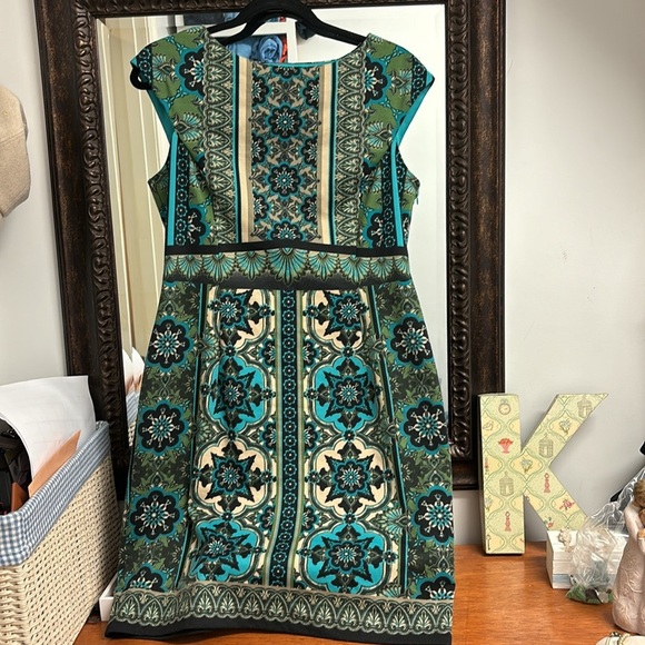 Blue, green and black cap sleeve dress - Picture 6 of 7